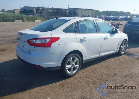 2014 Ford Focus Se z USA, uszkodzony, nr VIN 1FADP3F23EL369390